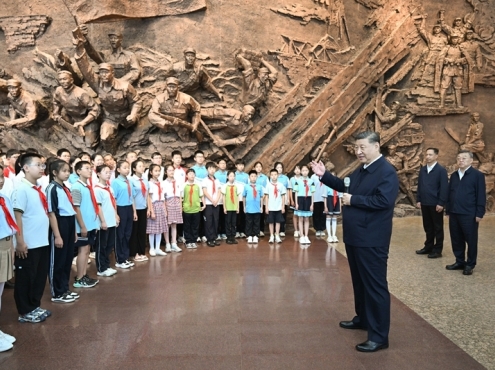 习近平在山西考察时强调：努力在推动资源型经济转型发展上迈出新步伐 奋力谱写三晋大地推进中国式现代化新篇章